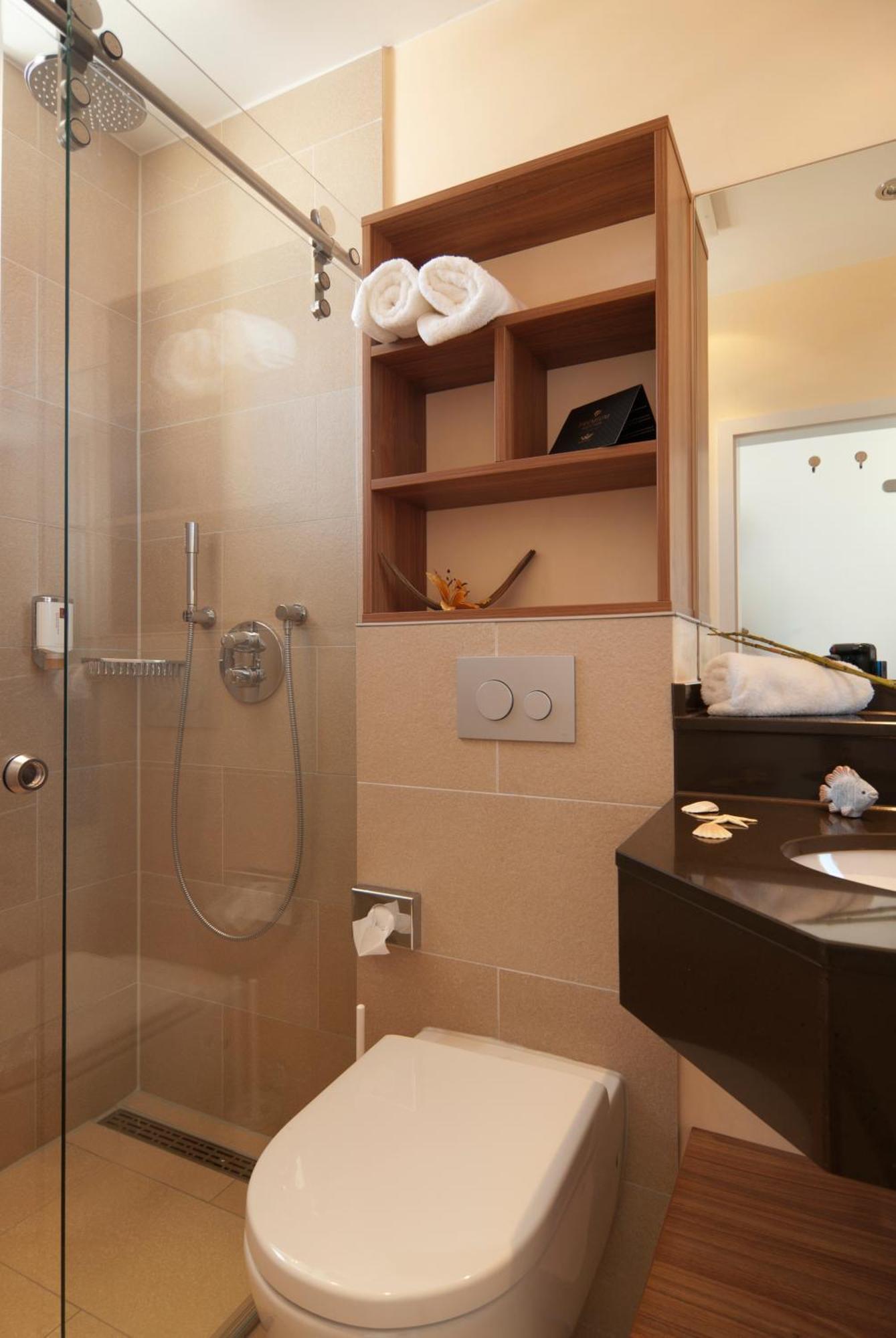 Hotel Strandhotel Georgshoehe 4*
